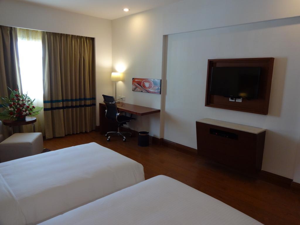 Hotel Abu Palace Τσενάι Εξωτερικό φωτογραφία